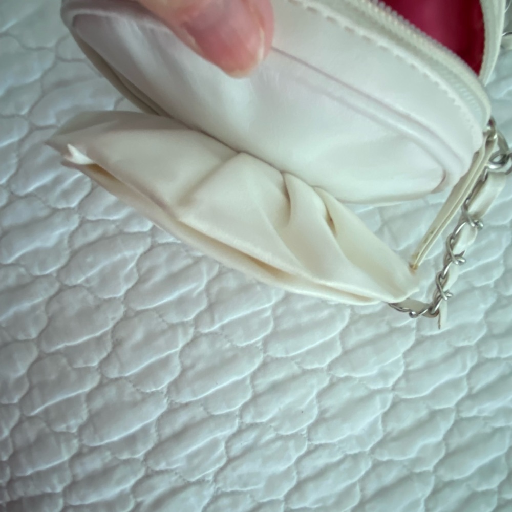 Cute Flowered Tiny Purse - image 6